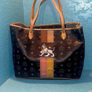 MMC Authentic Princess Lion visetos tote bag. Beautiful leather,canvas.